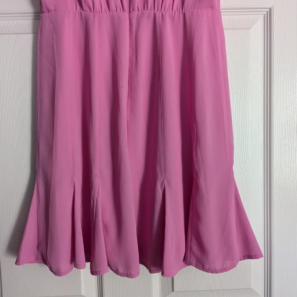 EXPRESS Pink Puff Sleeve Dress - Picture 8 of 10